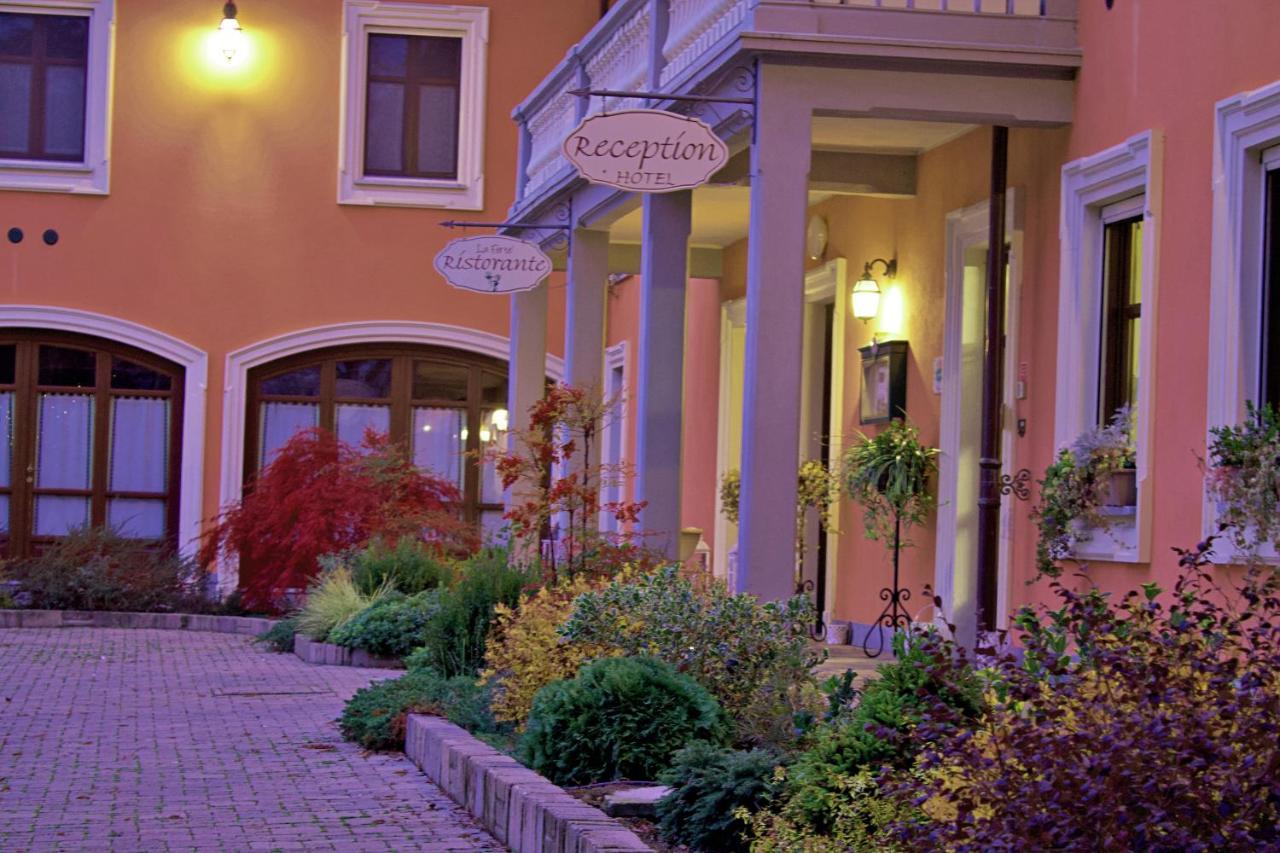 Hotel La Ferte Asti Exterior photo